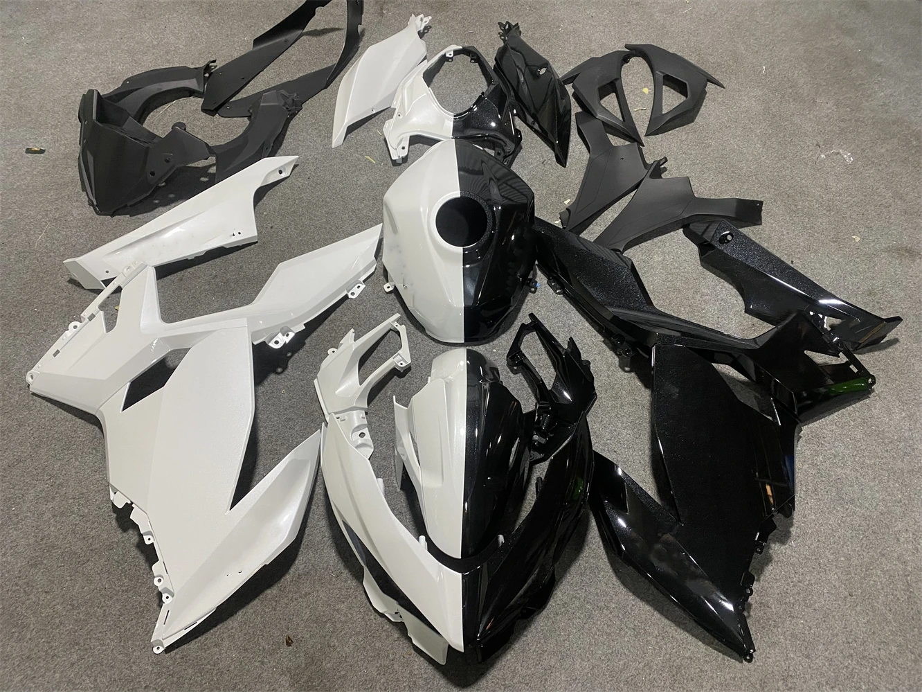 Motorcycle Fairing kit for Ninja 400 18 19 2021 22 23 year EX400 ZX400 2018 2019 2020 2021 2022 2023 Fairing Pearl white Black