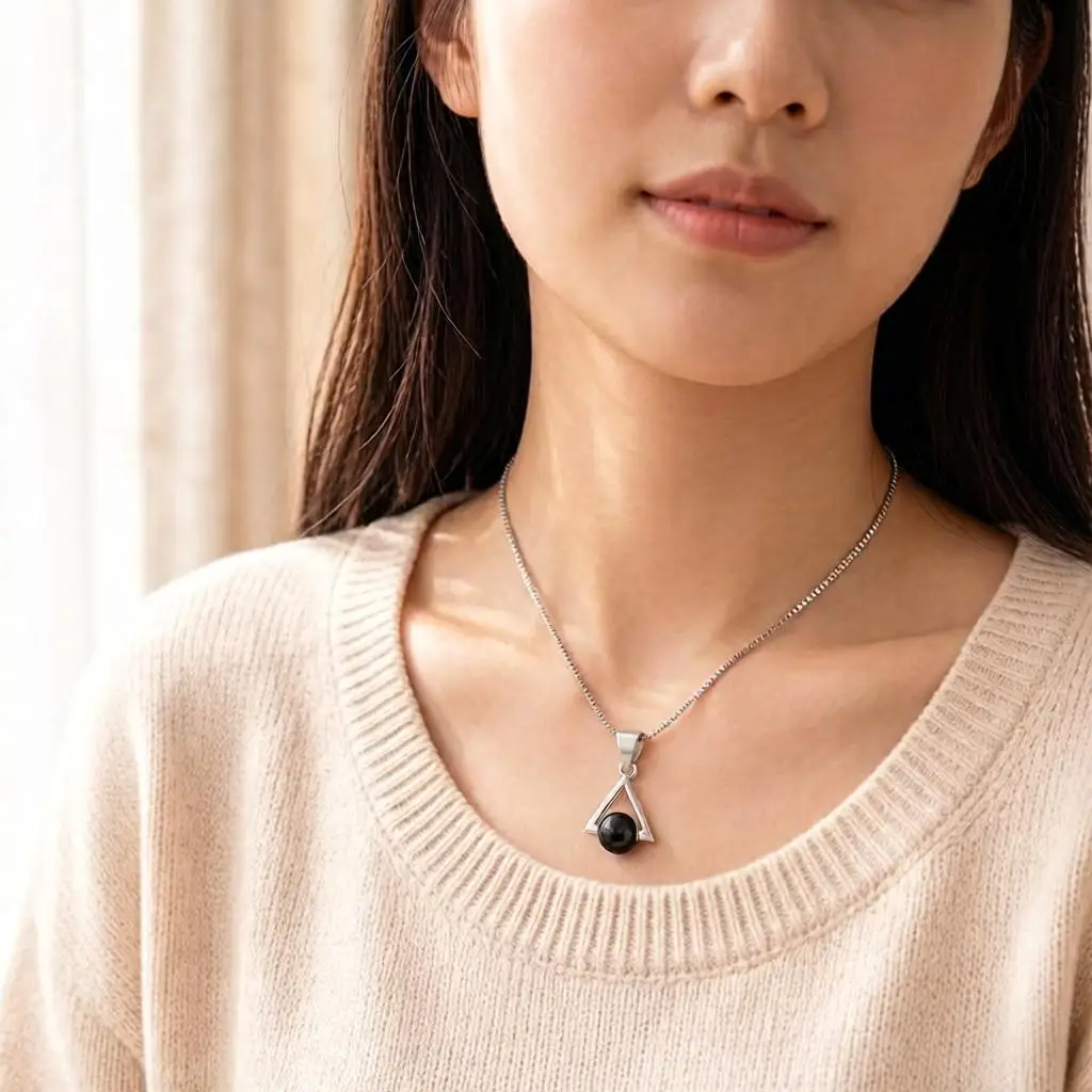 Simple 925 Sterling Silver Triangle Shape Black Ball Pendant Necklaces for Women Girls Anniversary Party Jewelry Gifts Accessory