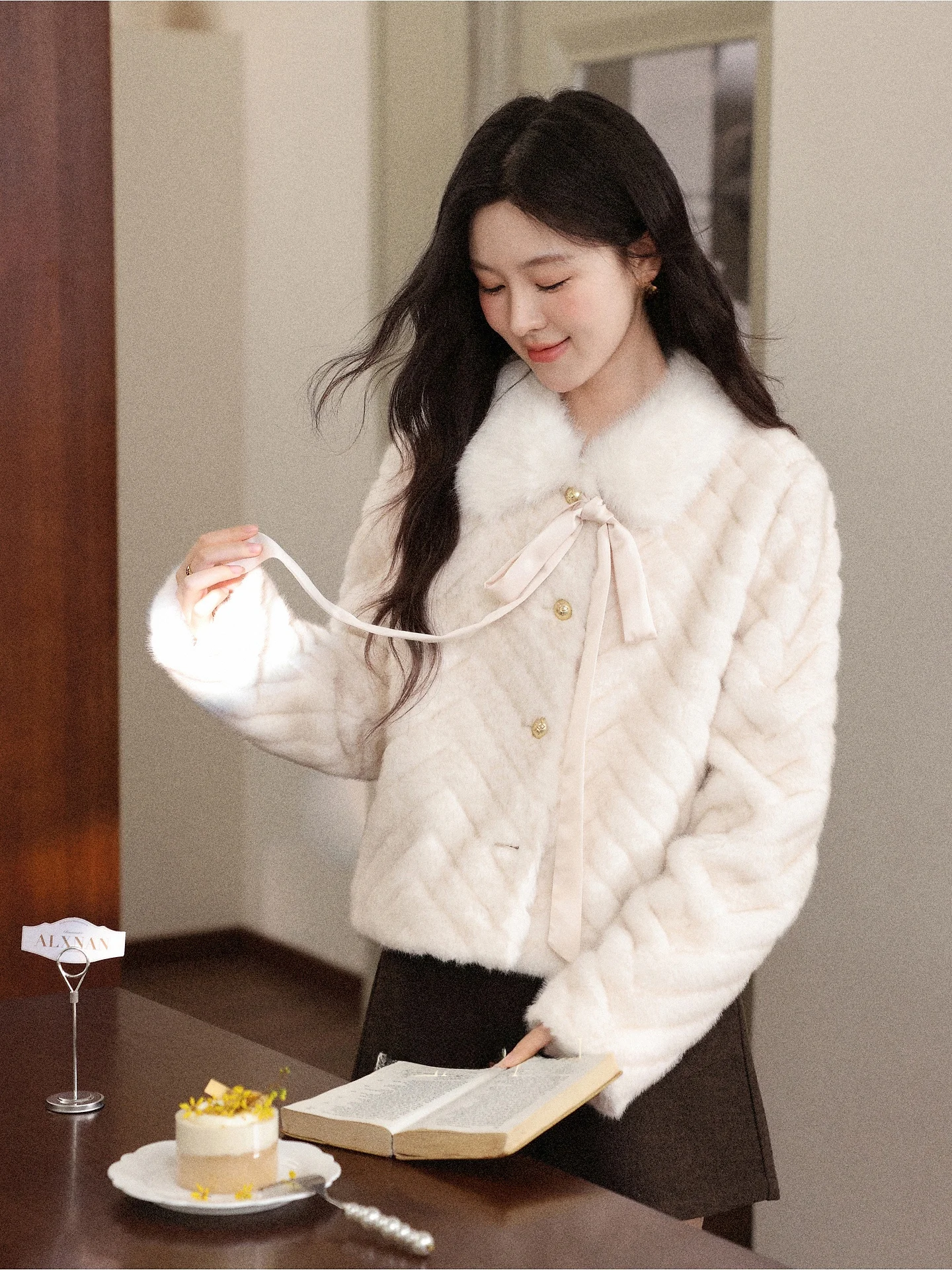 

South Deer ort Plu Jaet Women's Autumn Winter Vintage Sle Light Tawny Color Warm round Ne Button Closure Coat