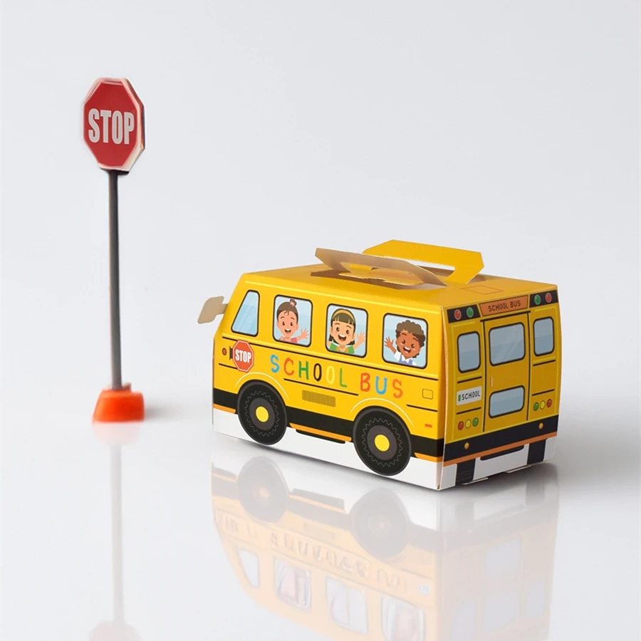 

10pcs Back to School Candy Boxes Yellow School Bus Design Portable Treat Containers Kids Party Favors Graduation Decorations