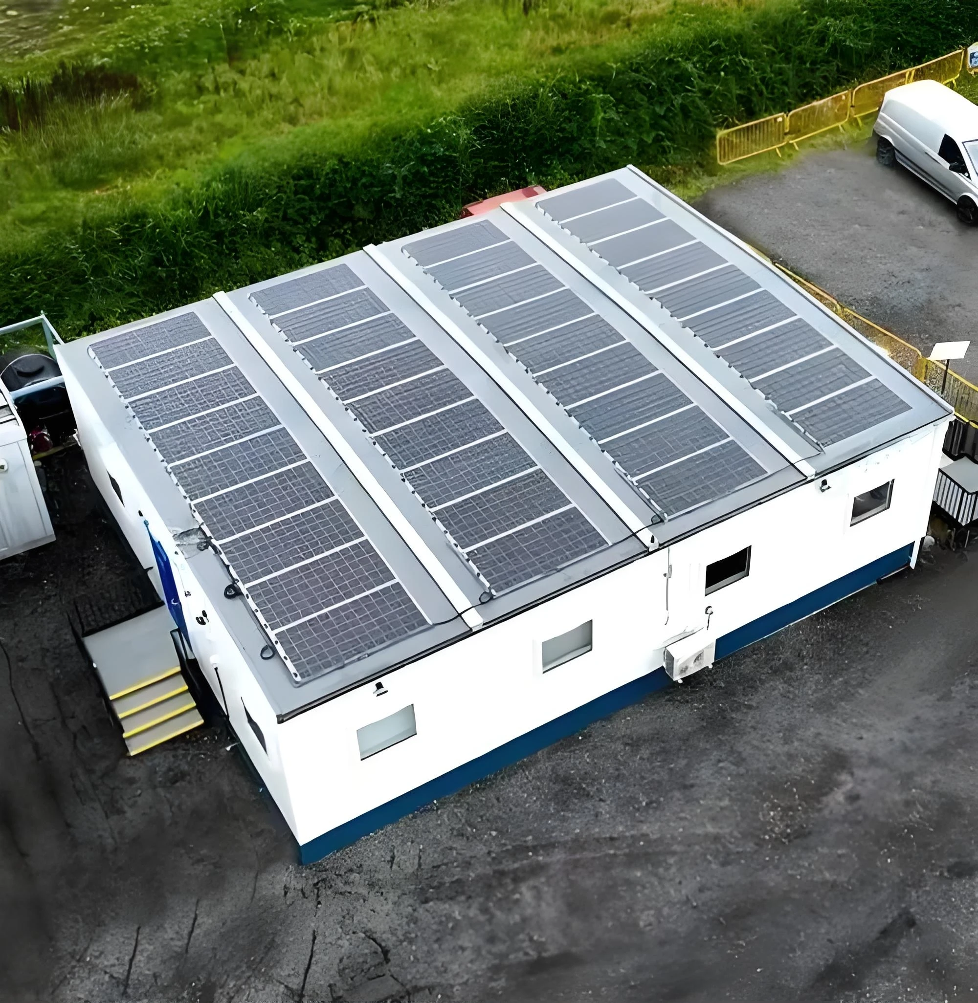 Retractable Weatherproof Patio Enclosure with Solar Cell Panels Solar Powered Contemporary Container House Expandable Design