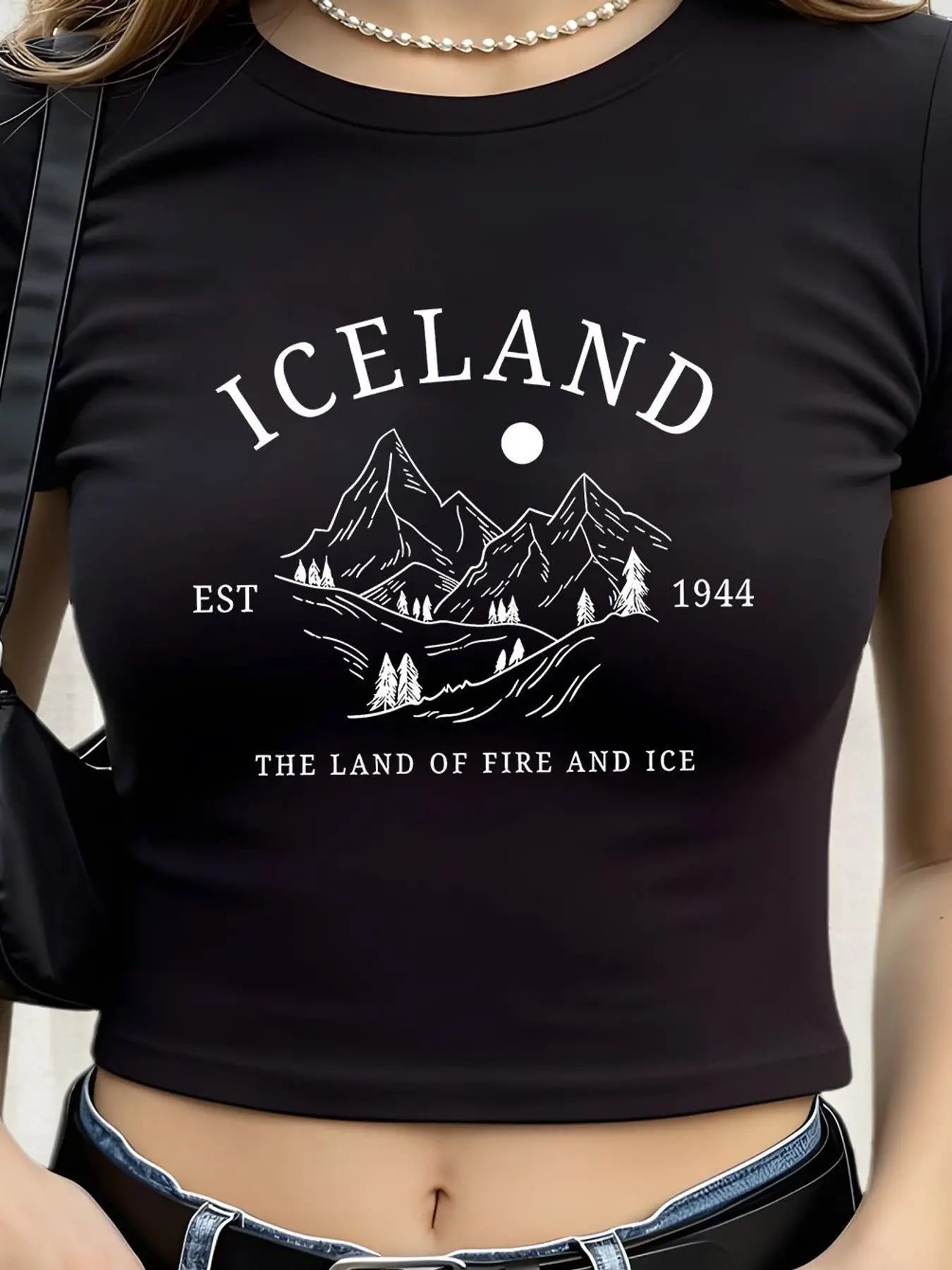 Women's Short Sleeve Crop Tops with TeesIceland Est 1944 Land of Fire and Ice Pattern Print Graphic Crop Tops Sexy Clothes Femme