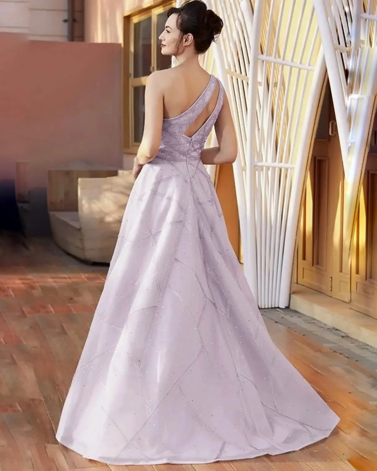 Customized Fashion Sequined Strapless Floor Length A-Line Satin Evening Dress Temperament Sweep Train Sleeveless платье вечернее