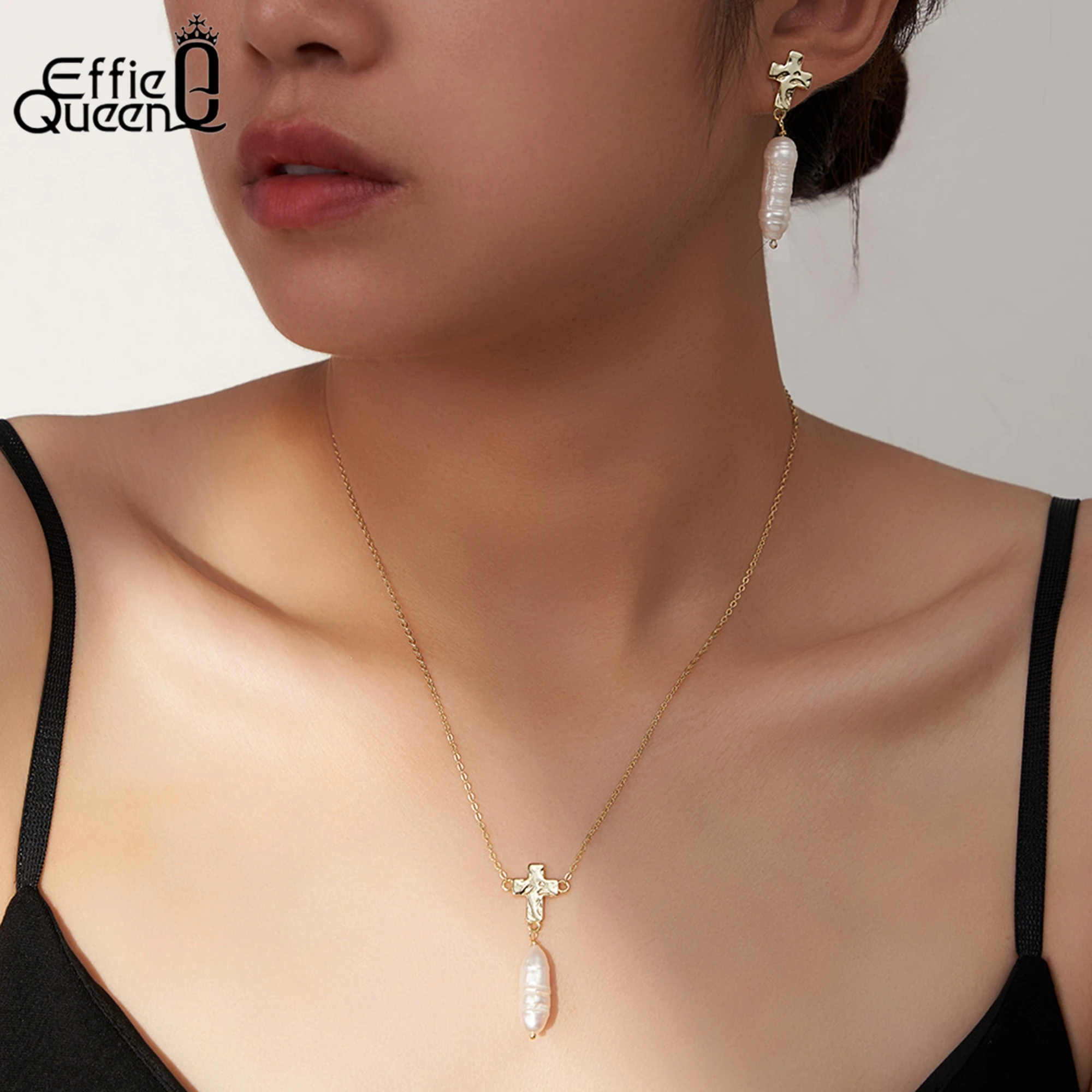 

EFFIE QUEEN 2025 Trend Necklace 14K Gold Elegant 925 Sterling Silver Cross Pendant with Freshwater Pearl Timeless Jewelry GPN77