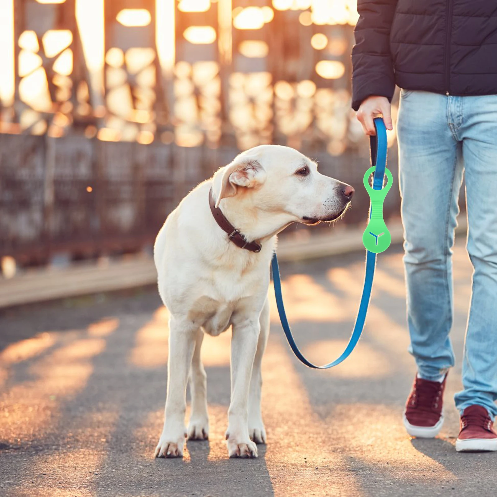 

4pcs Dog Poop Bag Holder Heavy Duty Hands Free Clip For Leash Backpack Stroller Bike Pet Waste Dispenser Durable Plastic Carrier