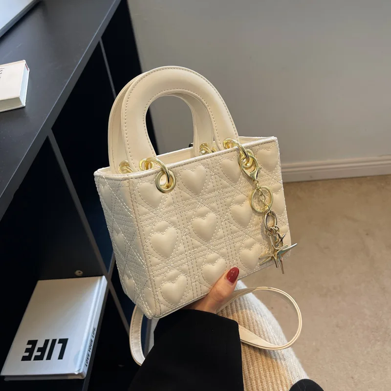 2026 Spring New Red Niche Design High-grade Handbag Women's Fashion Fashion Small Shoulder Bag Crossbody Bags for Women