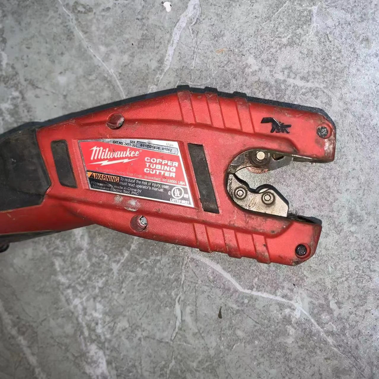 Milwaukee 2471-20 M12 Cordless Copper Tubing Cutter (Includes 6.0AH lithium battery) second-hand