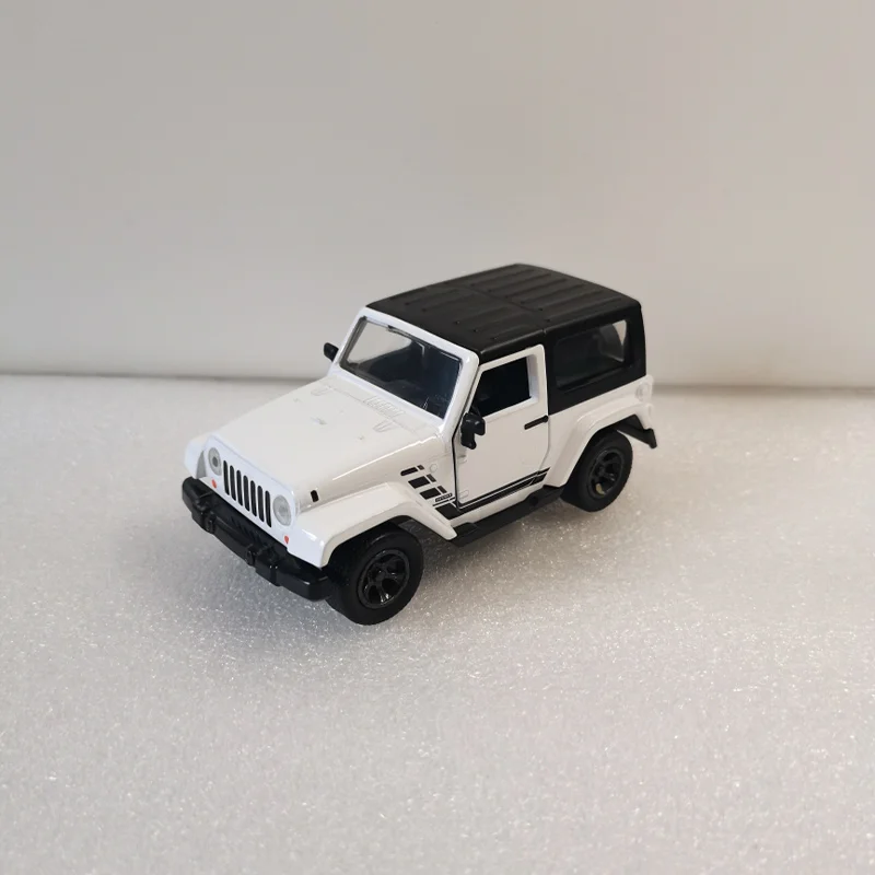 

JADA масштаб 1:32 сплав Wrangler внедорожный литой миниатюрный игрушечный автомобиль моделирование классическая модель коллекционные сувениры дисплей