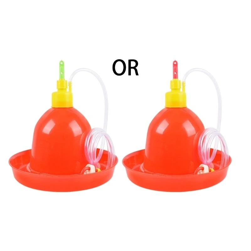 Автоматический водный фонтан для домашних птиц.