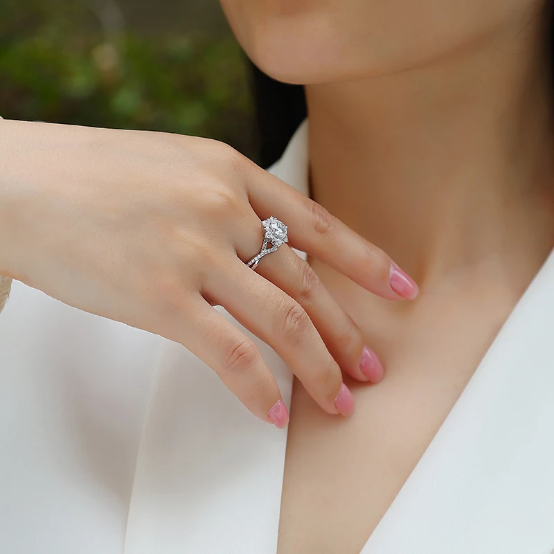 

Кольцо JIUZUAN с цветочным дизайном и муассанитом, серебро S925, позолота 18K, камень 1 карат, дизайн в виде лепестков, элегантное обручальное украшение для женщин