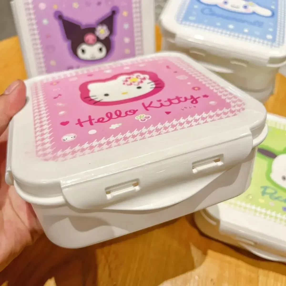 

Hello kitty Kuromi Crisper Bento Box Sealed Girl Heart Cute Cartoon Anime Food Storage Box miniso Lunch Box Gifts