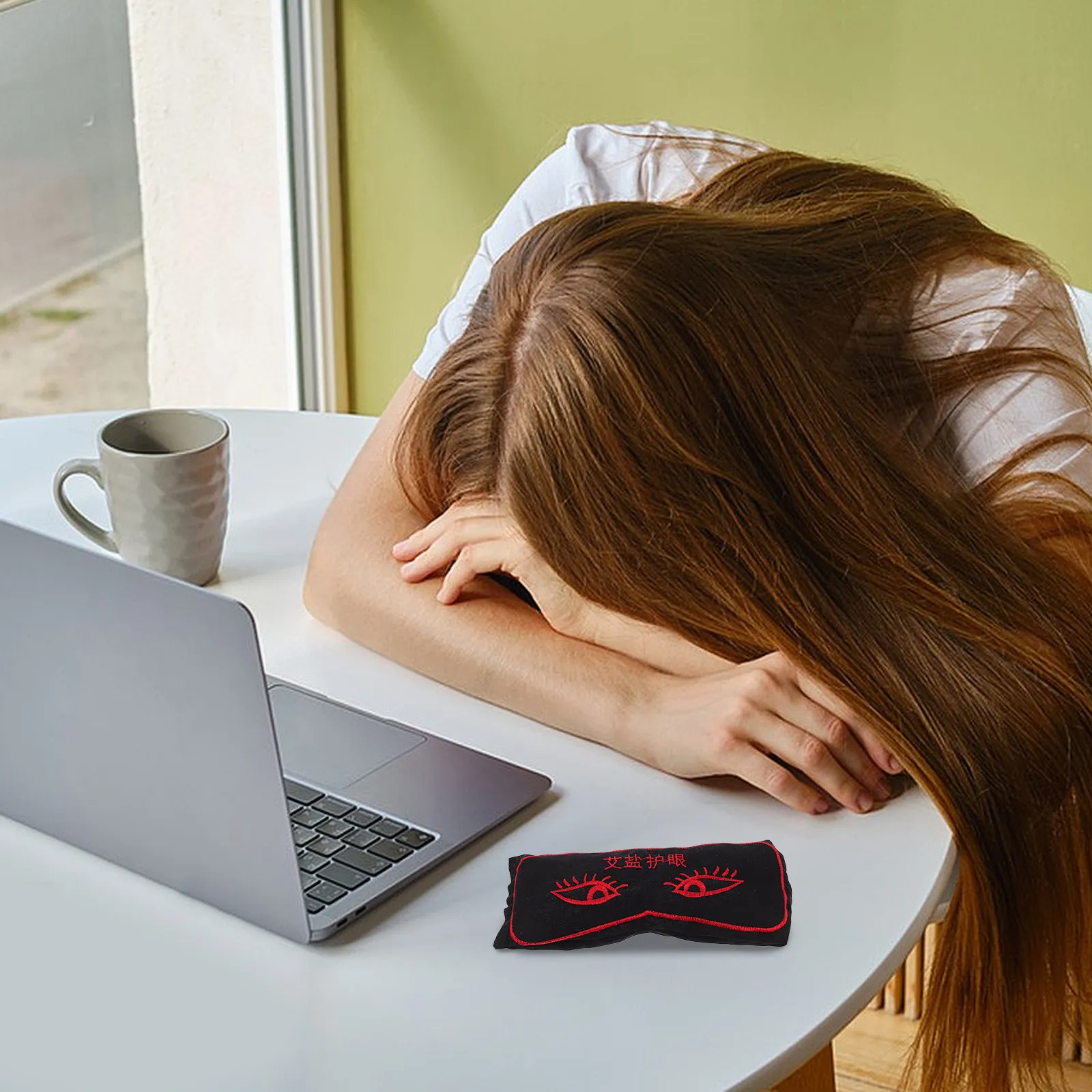 

Термотерапевтическая подушечка для глаз с тайскими травами, многоразовая маска для глаз, успокаивающая и комфортная для офиса, дома и путешествий