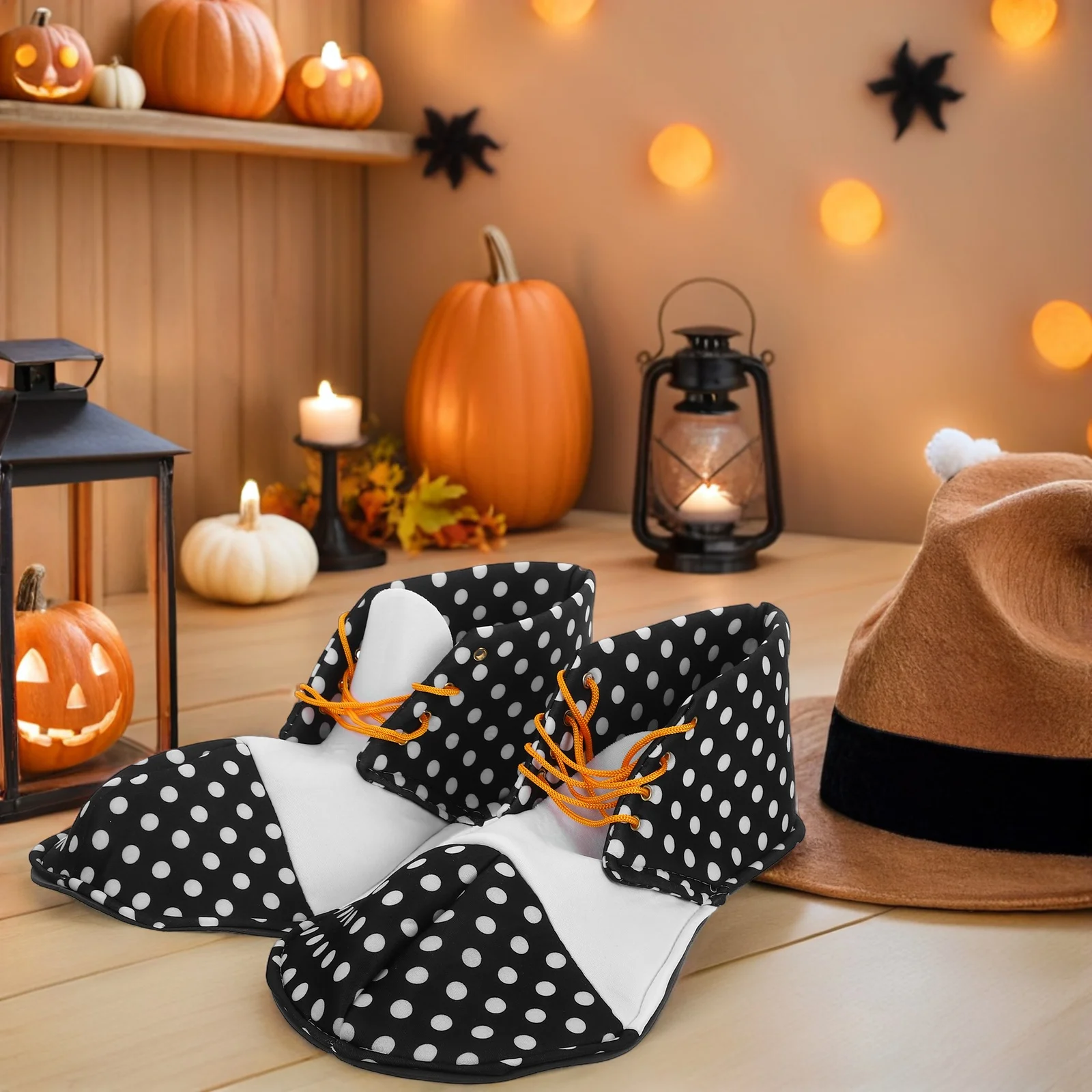 

1Pair Halloween Clown Shoes Black White Dotted Comfortable Funny Design for Carnival Costume Party Performance