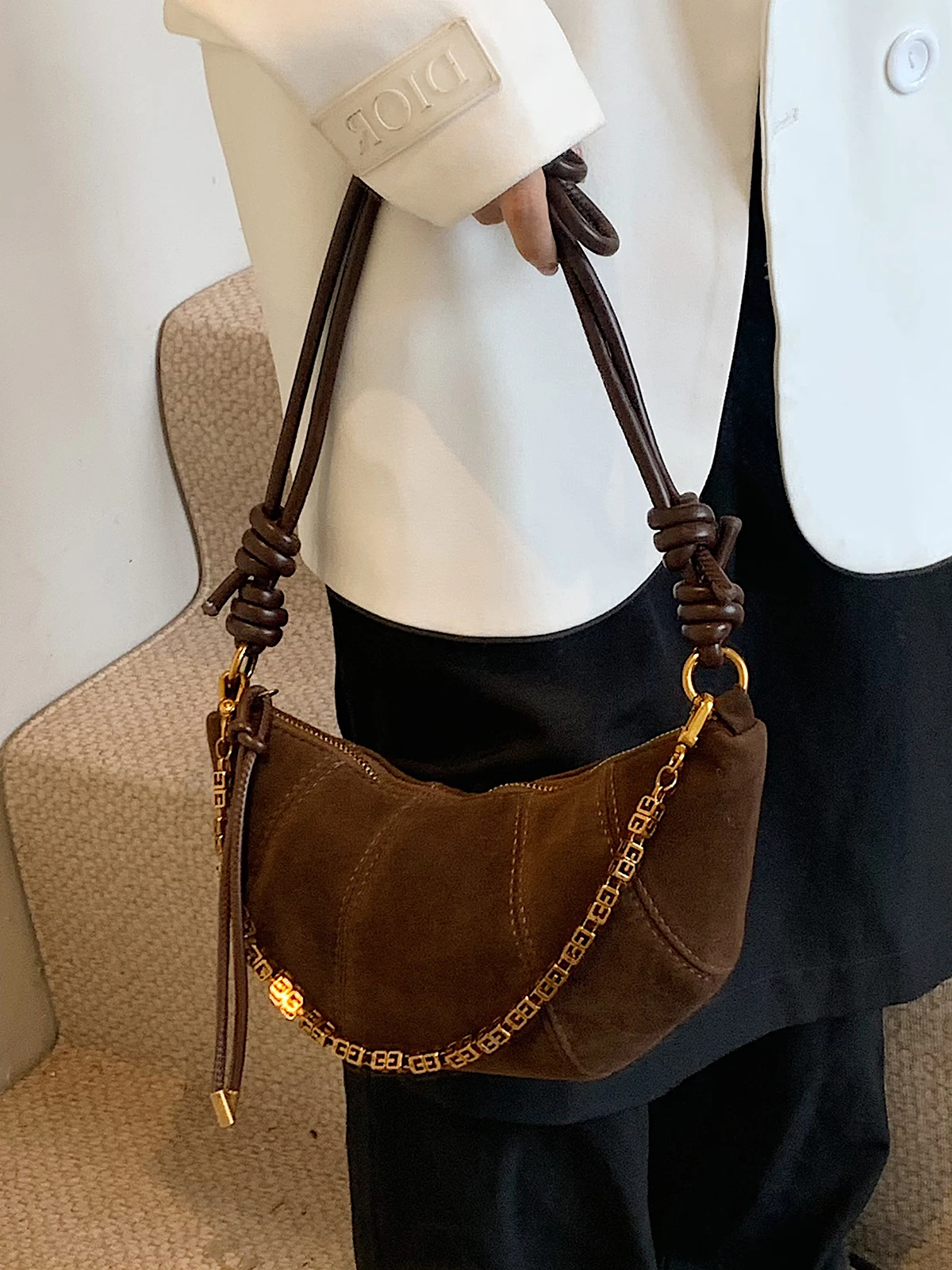 

Autumn/Winter Retro Suede Bags Women 2024 New Crossbody Half Moon Bag Fashion HOT Croissant Bag