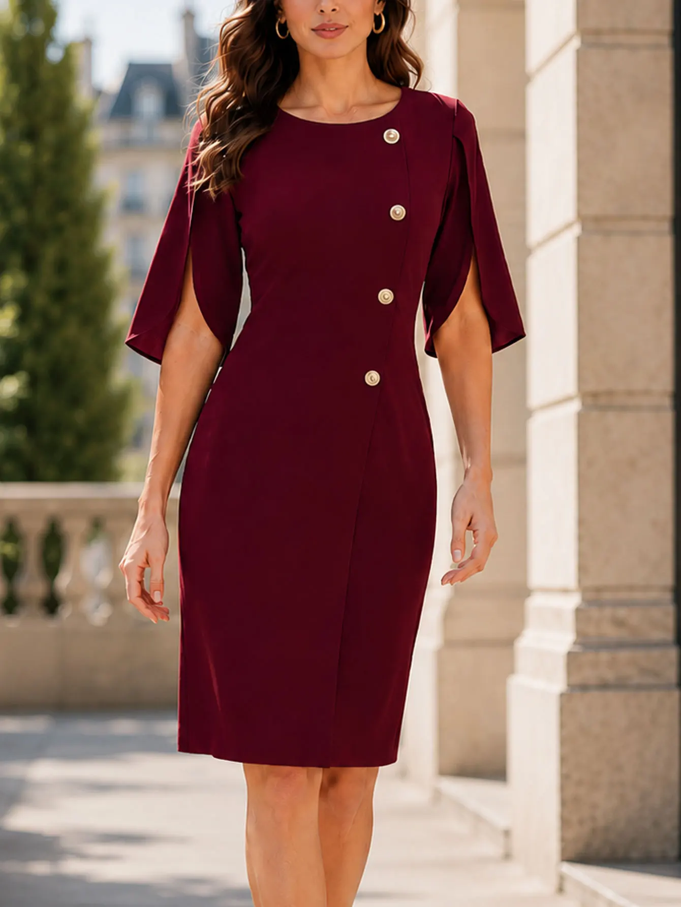 Elegantes Damenkleid mit Rundhalsausschnitt, Sommerkleid mit Schlitz, 3/4-Ärmeln, Knöpfen, für Büro und Arbeit, Figurbetontes Bleistift-Midikleid – Detail 4