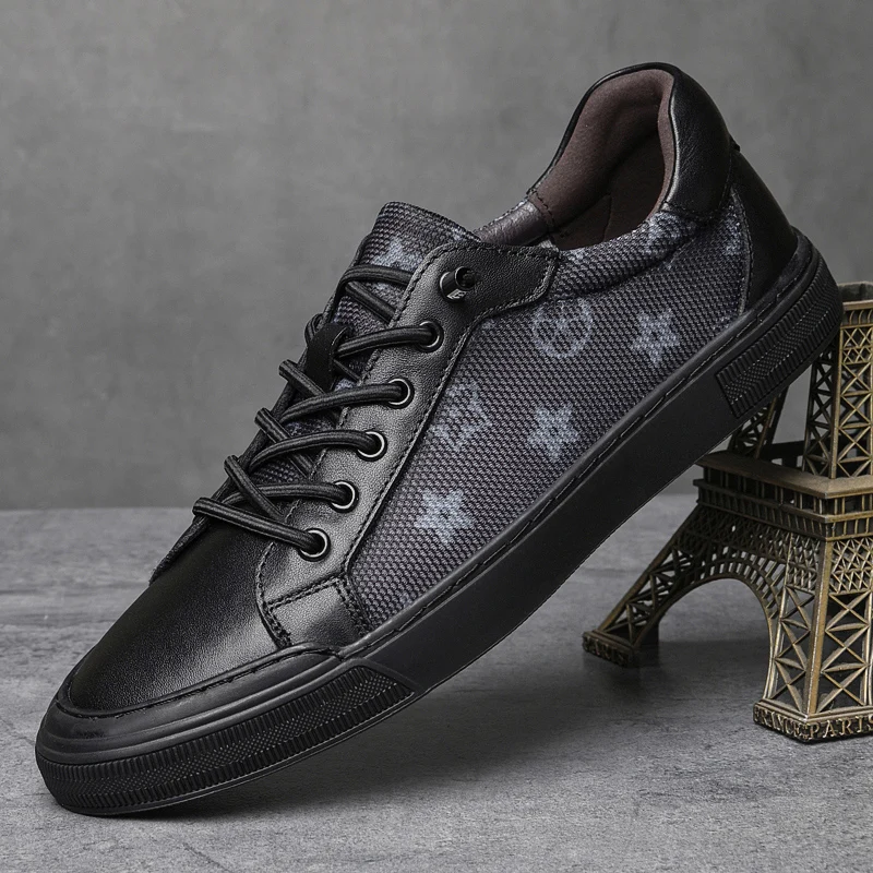 

2025 Autumn Men's White Sneakers - Breathable Korean Street Style, Versatile Casual Shoes with Hong Kong Vibes