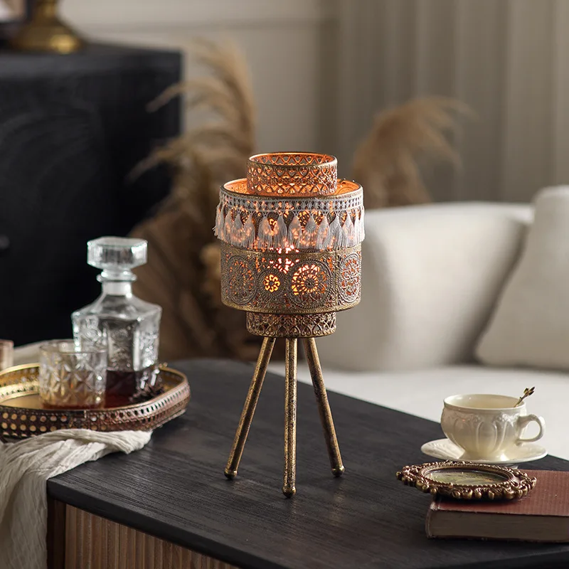 Wabi-sabi retro wrought iron hollow candle holder European romantic home decoration ornament atmosphere candlelight dinner props