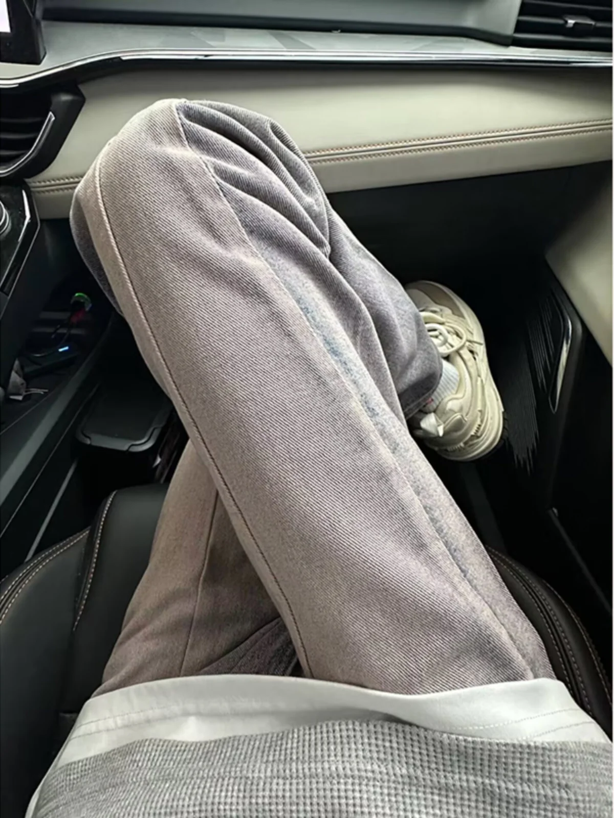 

Yellow Clay Color Spliced Men's Jeans Spring Autumn Straight Leg High Waist Long Pants American High Street Sle Leg Lengthe...