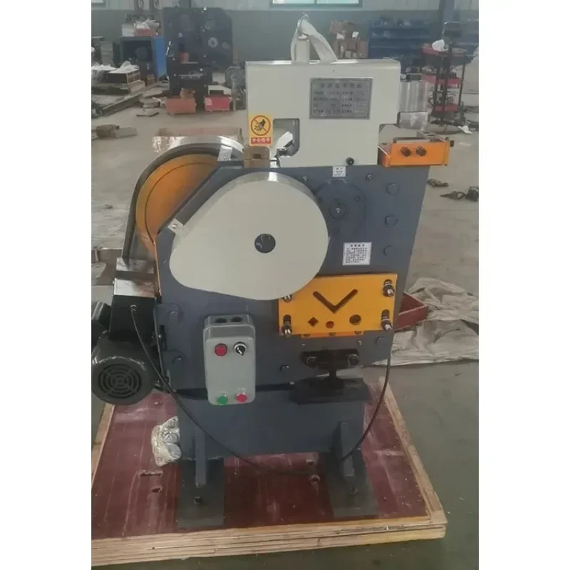 Factory Price Hydraulic 55t Steel Iron Worker Machine for Sale