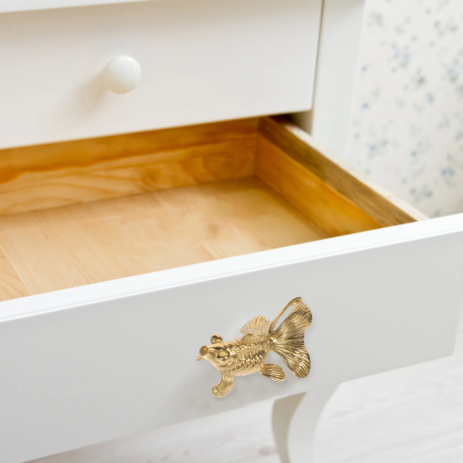 

Латунная ручка для шкафа с золотой рыбкой, металлическая компактная ручка для выдвижных ящиков для комодов, шкафов, мебельная ручка, ручки для ящиков с животными