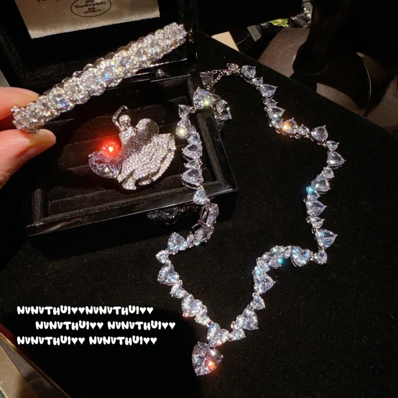 

Ювелирные изделия Haute Couture, сияющее сердце, ожерелье с драгоценными камнями, богатое семейное золотое голубиное яйцо, круглая бриллиантовая композиция, браслет, костюм
