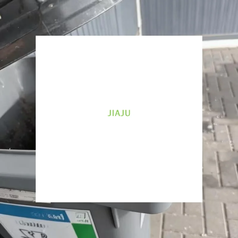 ~Ventilation Clip For Trash Bins With Lids Improves Outdoor Bin Freshness And Reduces Smelly Conditions