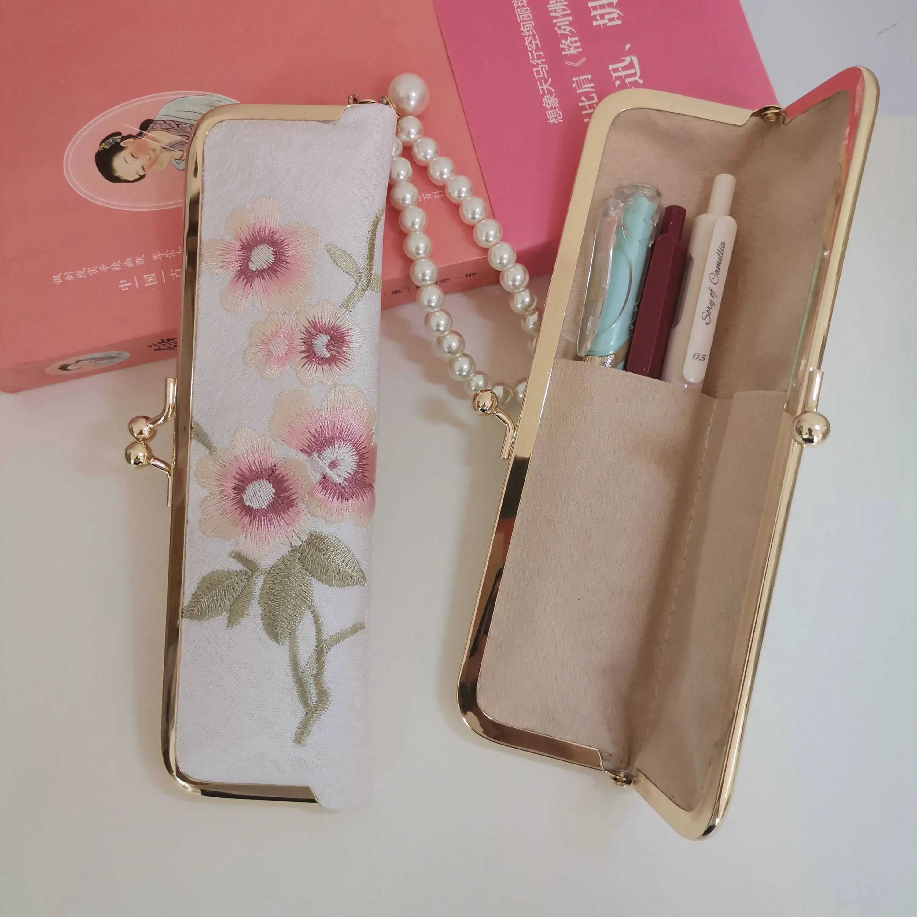 astuccio-per-penne-ricamato-in-stile-cinese-borsa-per-rossetto-con-filo-interdentale-agenda-regalo-borsa-per-penne-dorate