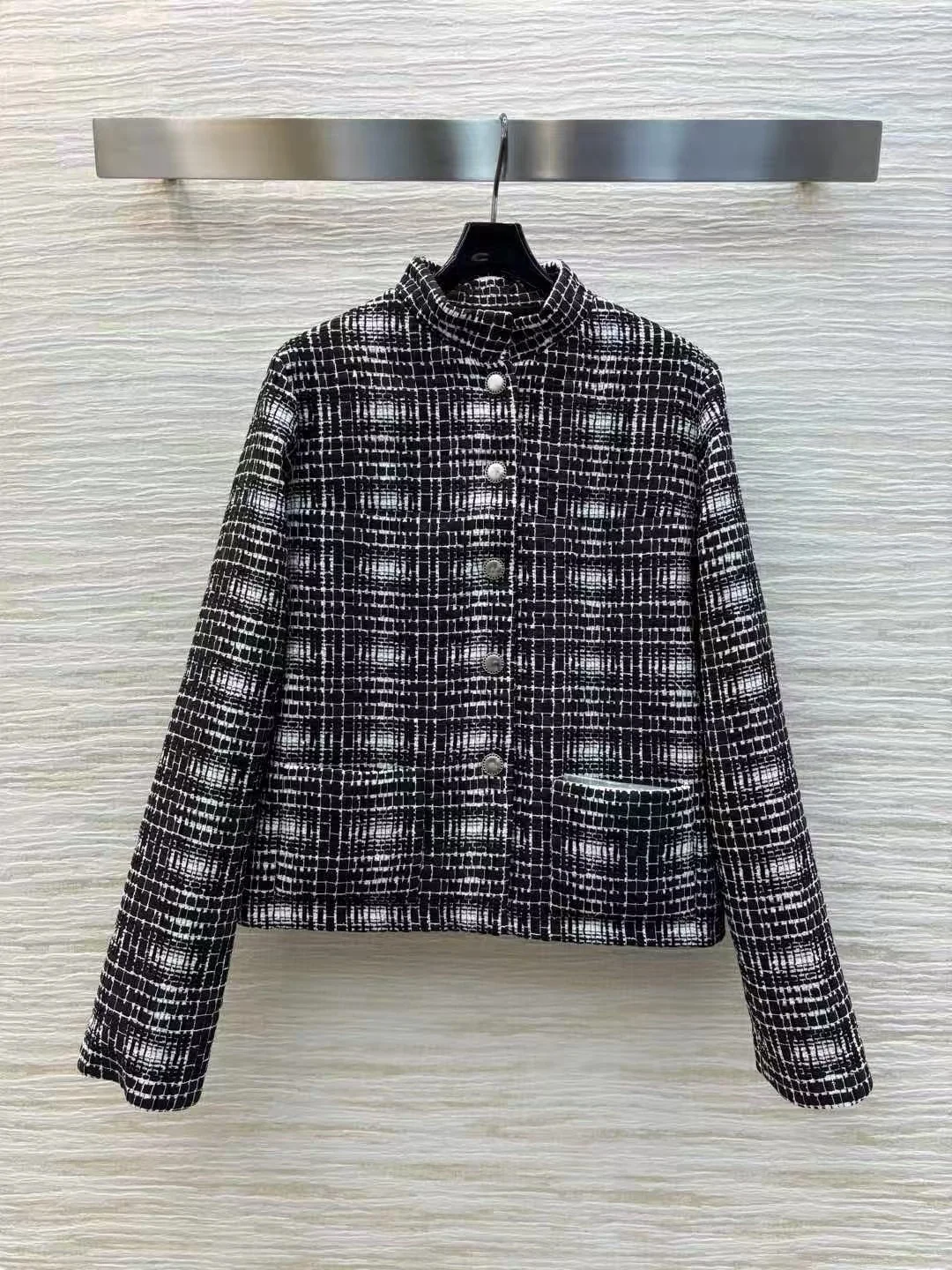 High end customized women's versatile black checkered coarse woolen coat