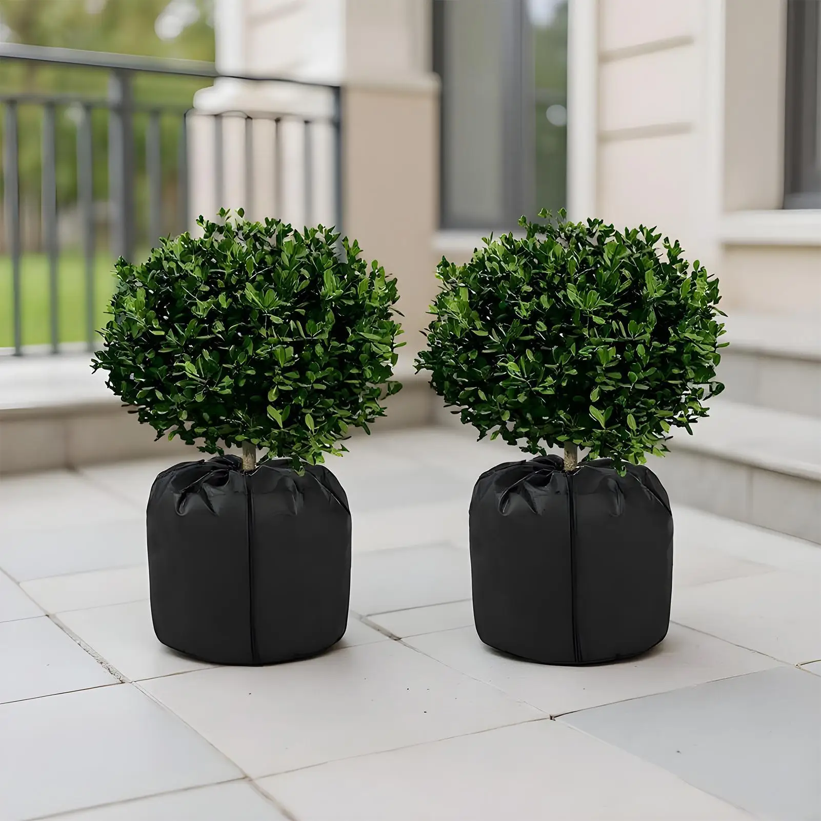 

Plant Covers For Winter Breathable Portable 45x50cm Flower Shrubs Wrap Outdoor Plant Freeze Covers For Vegetables Small Trees