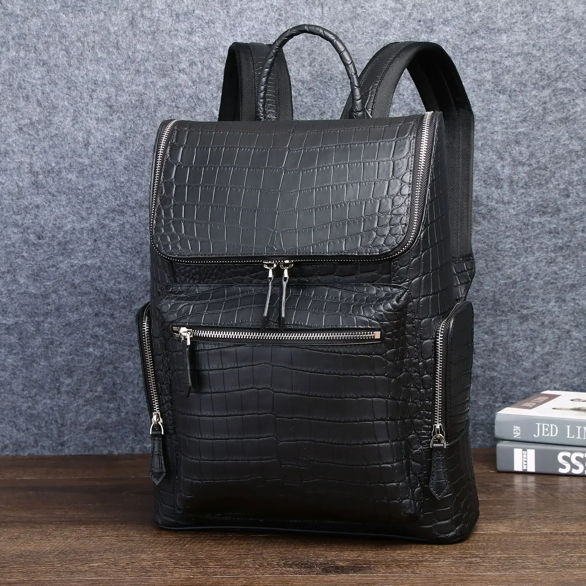 New Business Alligator Pattern Men Backpack First Layer Cowhide Men's Bag Genuine Leather Schoolbag Large Laptop Travel Backpack