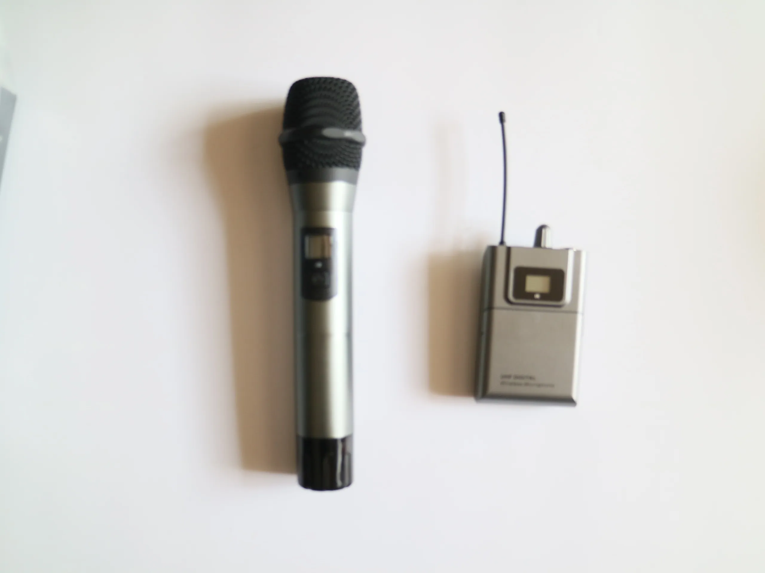 MiCWL CCS 900 Ultro 8 Ручной цифровой беспроводной микрофон 400-канальный конференц-зал для конференций 8 сценическая система караоке DJ