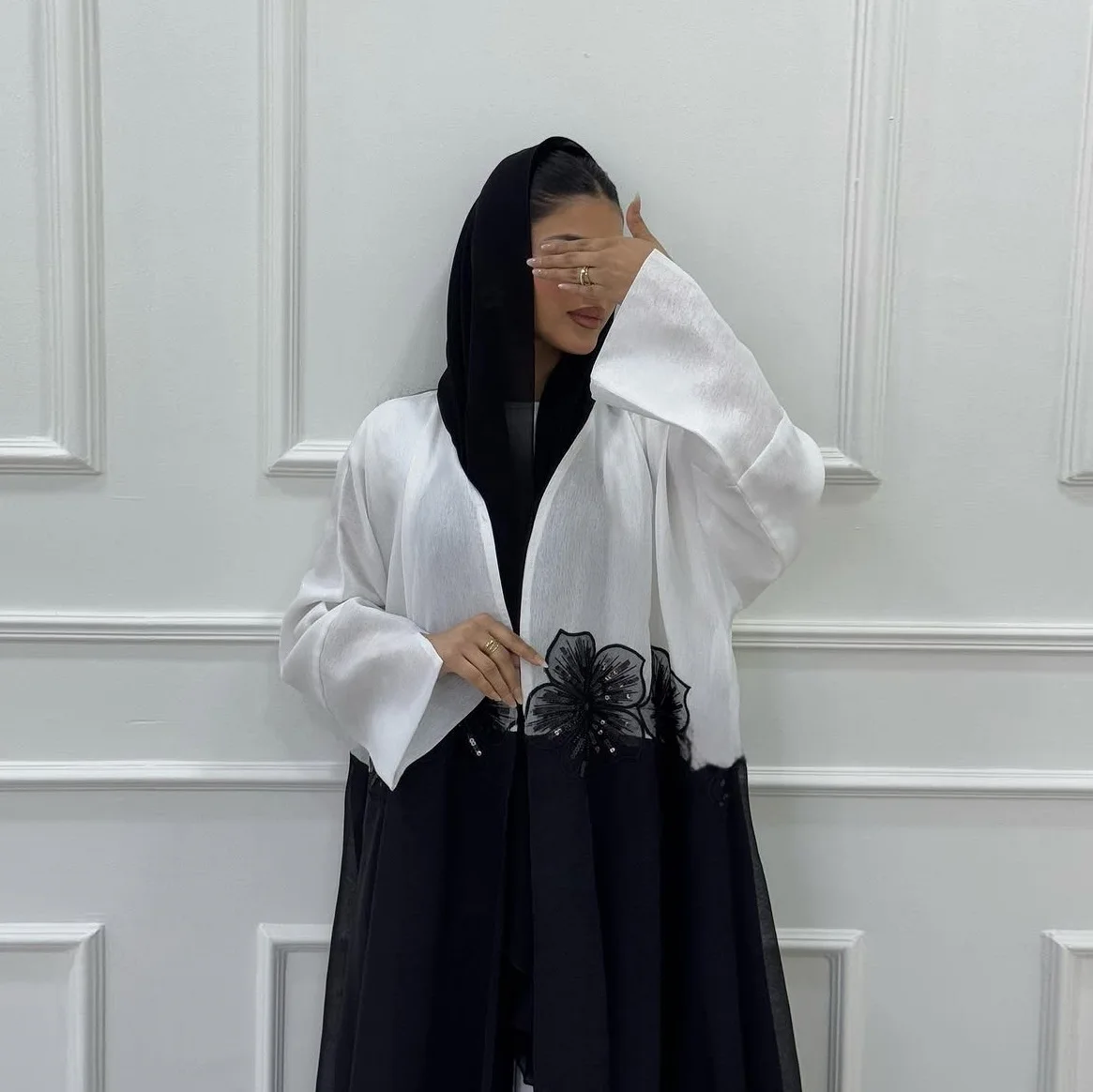 

Modest Muslim Dress Appliques Kimono Jalabiya Women Islam Clothing Dubai Open Abaya Turkey Kaftan Saudi Arab Robe Kebaya Caftan