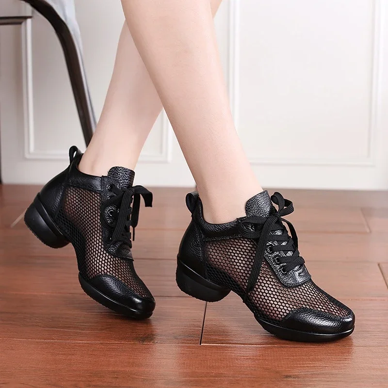 

Modern Jazz Dance Sneakers Women Breathable Mesh Sports Dancing Shoes for Girls Women Square Dance Shoes Outdoor Rubber Soles