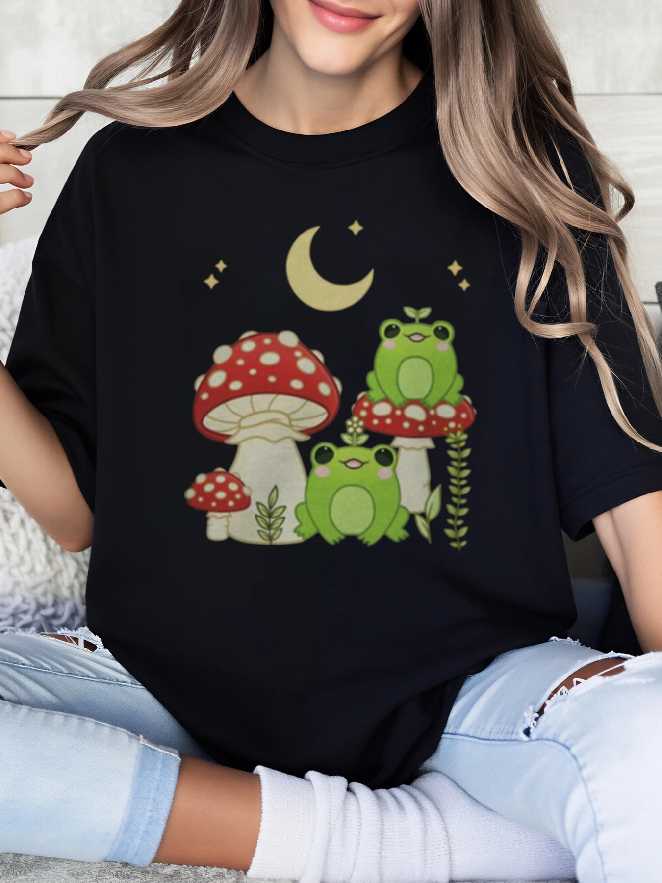 

Frog and Mushroom Print Moon Night Design T-Shirt for Women Casual Wear Black Plus-Size