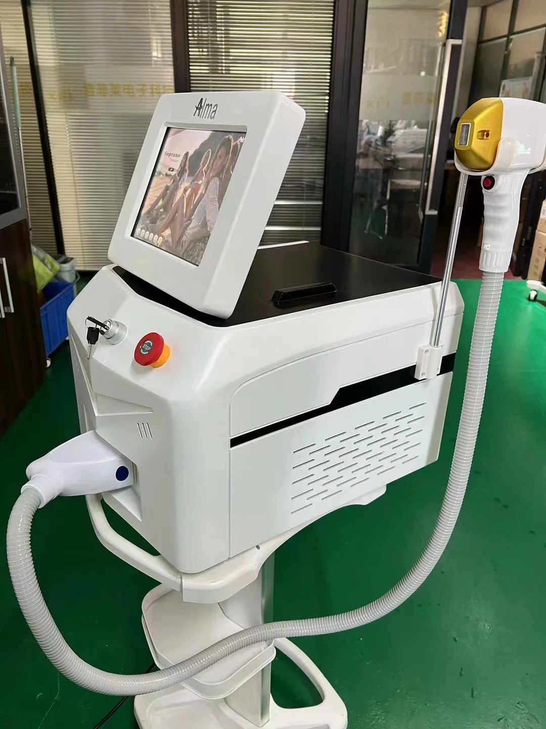 3 Wavelength 755nm 808nm Permanent Diode Laser Hair Removal Ice Laser Diode Beauty Machine Painless Epilator For All Skin Colors