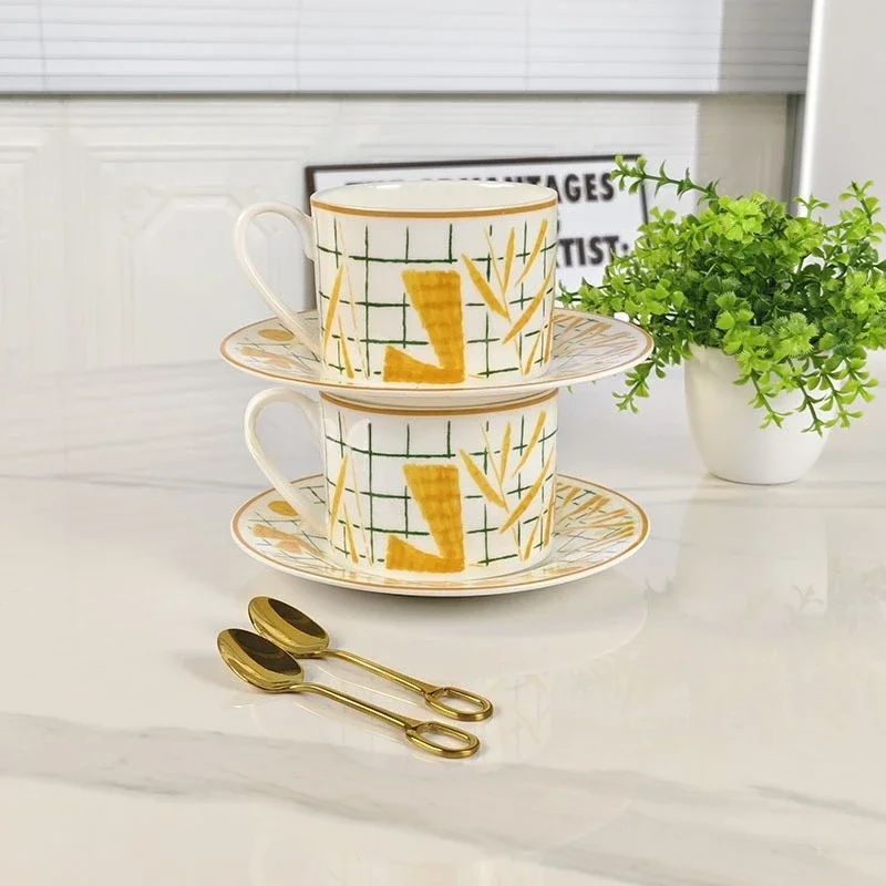 Leaf Bone China Coffee Cup And Saucer With Spoon Household Simple And Fashionable Ceramic Couple Cup Set
