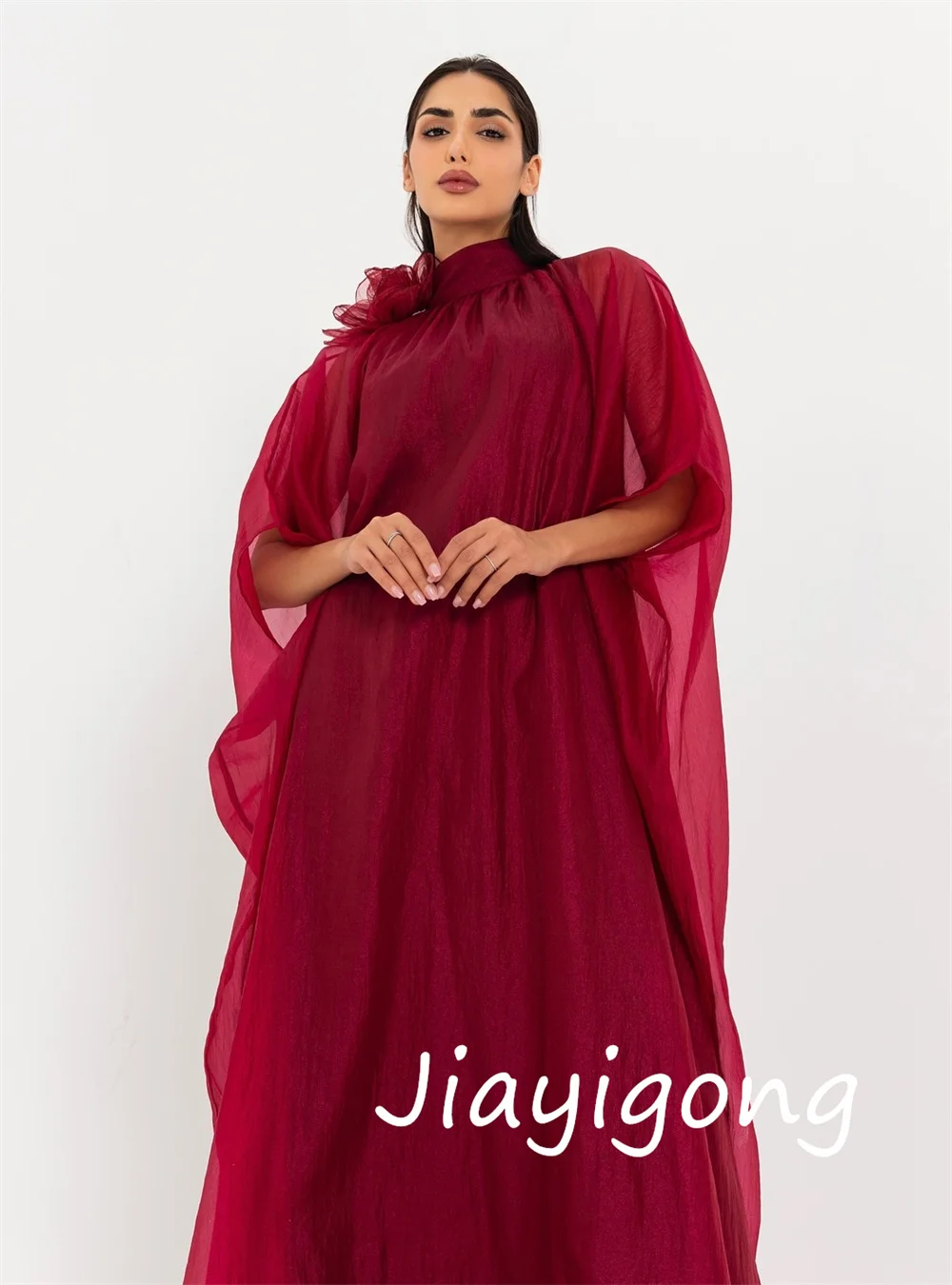 Vestidos midi con cuello alto y pliegues de flores de organza elegantes personalizados, tallas para ocasiones a medida disponibles