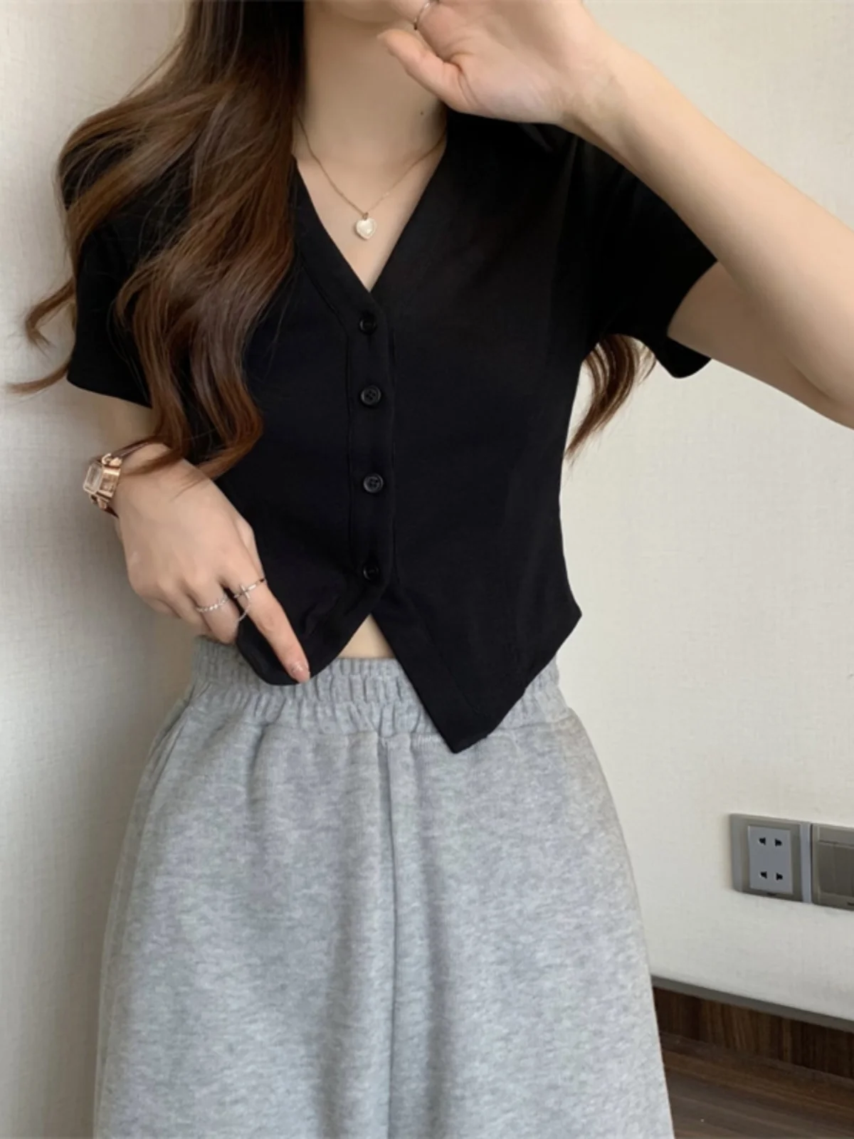 Summer Short Sleeve  Neck T-Shirt Women's Fashion Design V-Neck Short Top Korean Style Combed Cotton Pure Color Commute