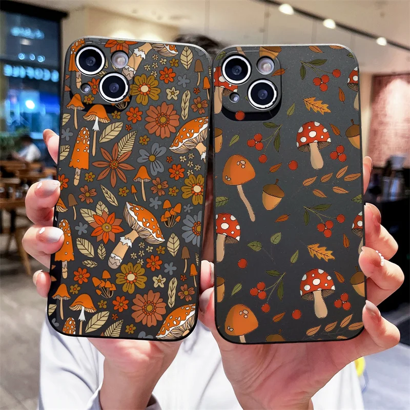 Retro Maple Leaf Flower Mushrooms Phone Case for Motorola Moto Edge 50 Fusion 60 40 30 Neo X40 G34 E14 G75 G85 G54 5G Soft Cover