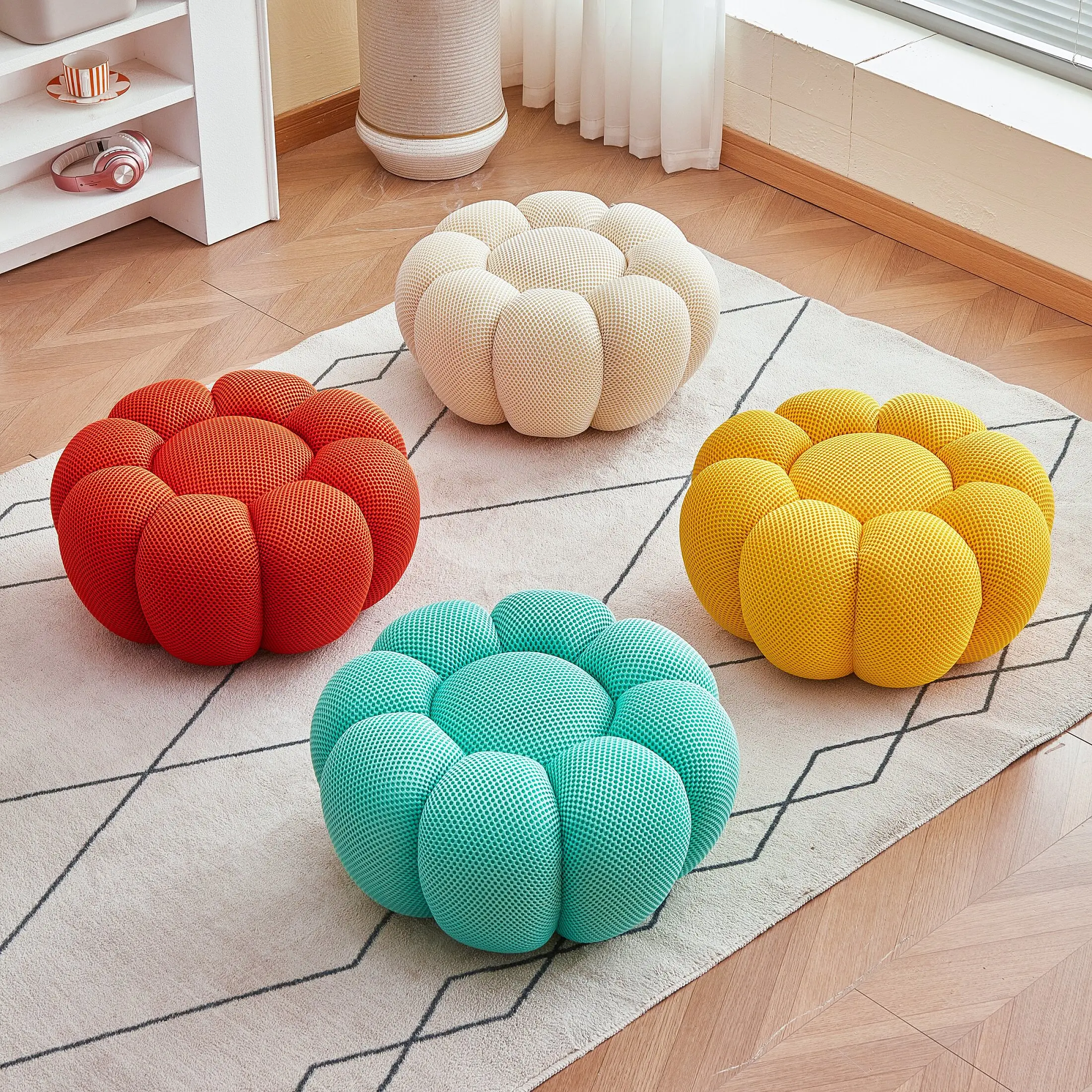 Dressing Tble Modern Foot Stool Office Upholstered Comfy Foot Stool Elegant Minimlist Low Pouffe De Salon Balcony Furniture