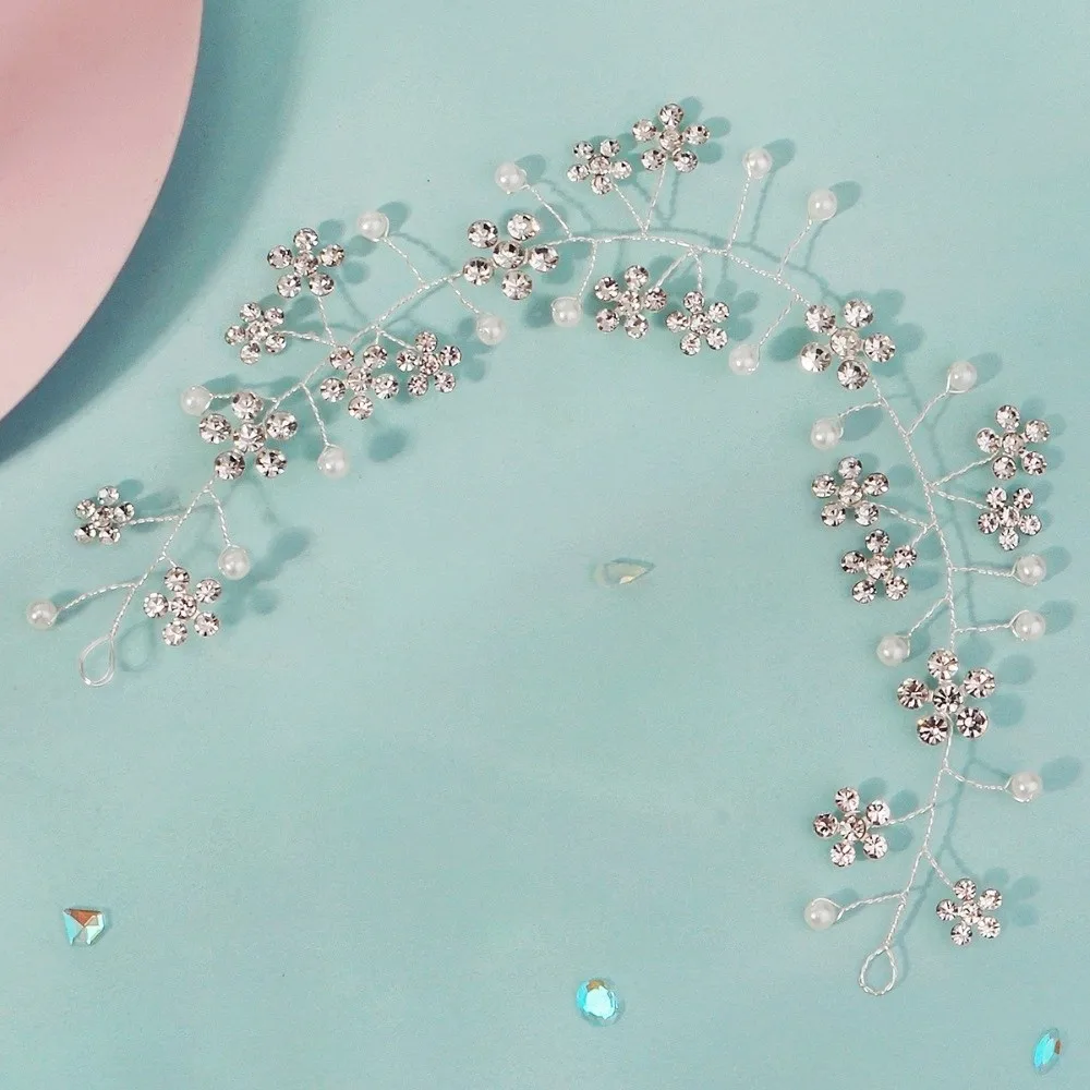 エレガントなラインストーンの花嫁の頭飾り、ビーズの花の写真撮影用ヘッドバンド、輝く手作りのウェディングヘアアクセサリー、女性用