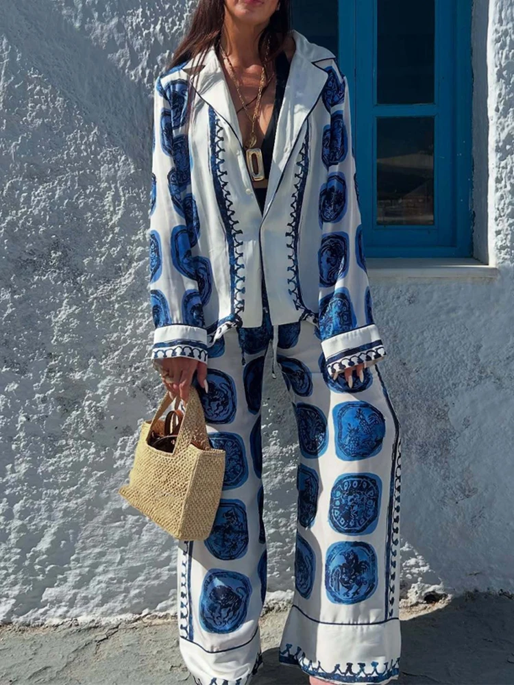 

Элегантный комплект из 2 предметов с принтом: модная рубашка с отложным воротником и длинными рукавами и брюки с широкими штанинами, повседневный женский костюм в стиле бохо на пуговицах, коллекция 2026