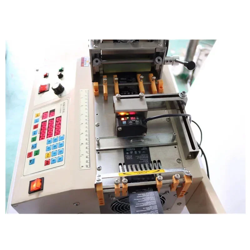 Automatic Contraction Tube Cutting Machine Cold and Hot Zipper Computerized Rope Cutting Ribbon Cutting Webbing Machine