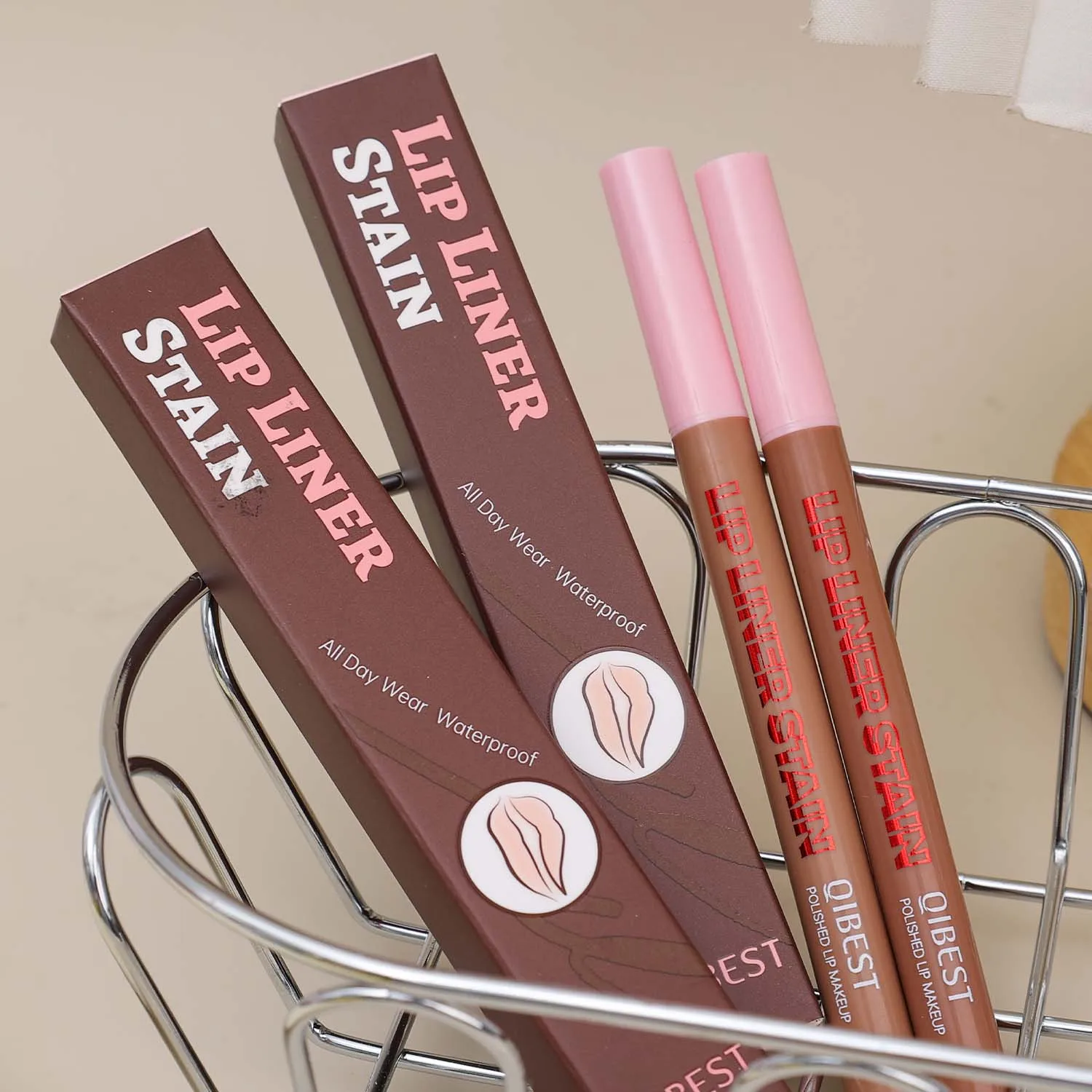 液体マットリップライナーペンシル防水持続口紅ペン速乾性非粘着カップリップライナーアウトライン唇輪郭メイクアップ