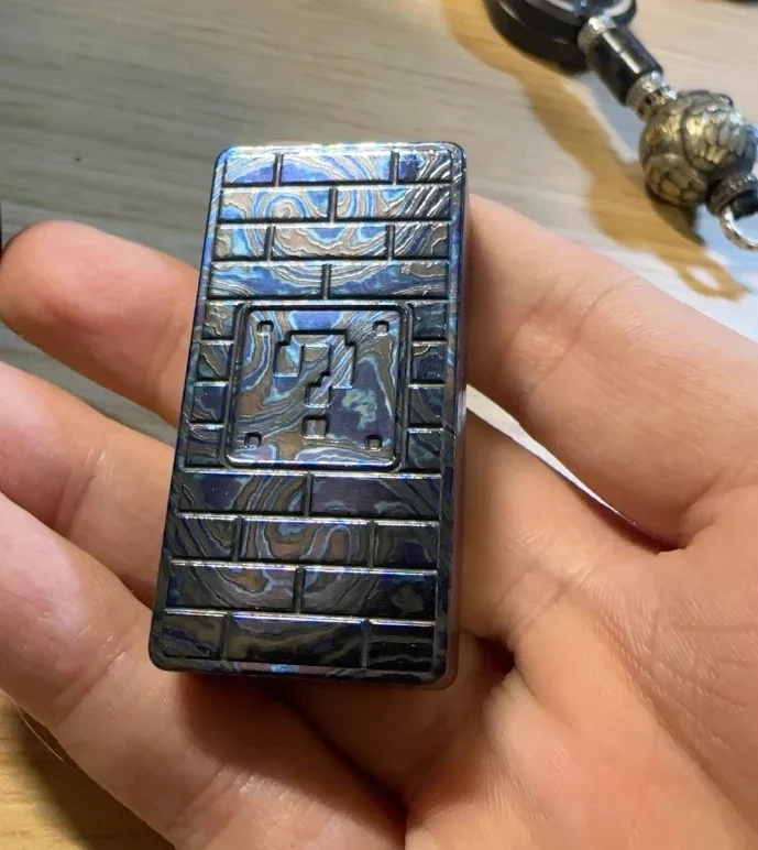 تستخدم EDC مهرج برتقالي زركونتي فيدجيت ألعاب تخفيف الضغط