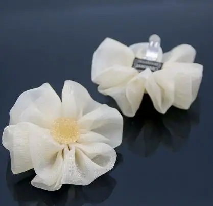 

2pcs Fabric Rose Shoe Clips For Women Detachable Flower High Heel Decorations Wedding Bridal Charms Shoe Accessories