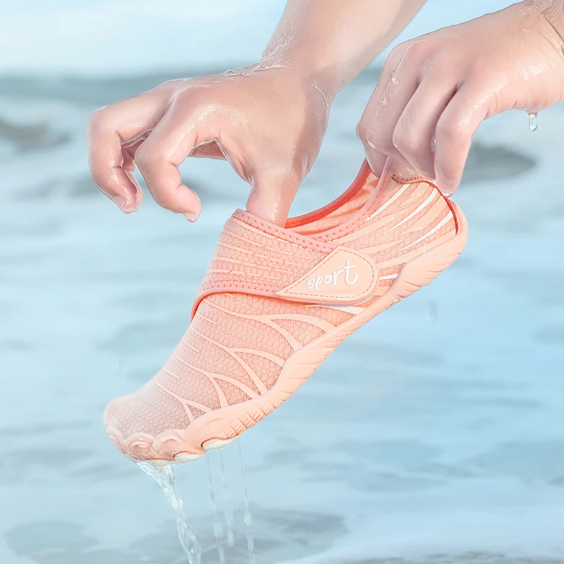 

New Breathable Upstream Wading Shoes Quick Dry Aqua Shoes Couple Outdoor Anti-Slip Beach Swimming Barefoot Shoes35-42