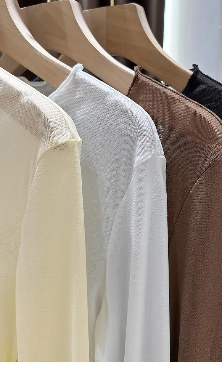 Damen-Oberteil aus kurzem, seidigem Mesh-Stoff, dünne, transparente Sommerbluse mit Rüschen und Spitze, lässiges Innenkleidungsstück, geeignet als Unterhemd oder zum Tragen unter einem Kleid, bietet Sonnenschutz, weiches Oberteil. – Detail 13