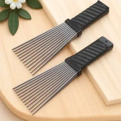 

2Pcs Hairdressing Combs Metal Plastic Durable Styling Tool Perfect Salon Use Create Fashion Hairstyle Gentle Detangling Gift