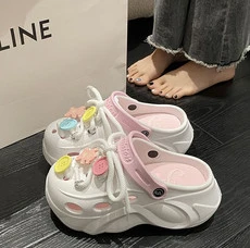 The new explosion of platform elevation fashion slippers wear garden shoes deodorant beach sandals